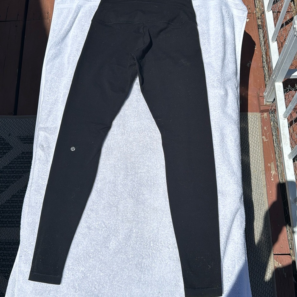 Lululemon reversable Black Yoga Pants